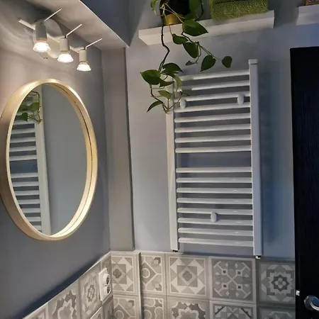 Gold Nest Guest house